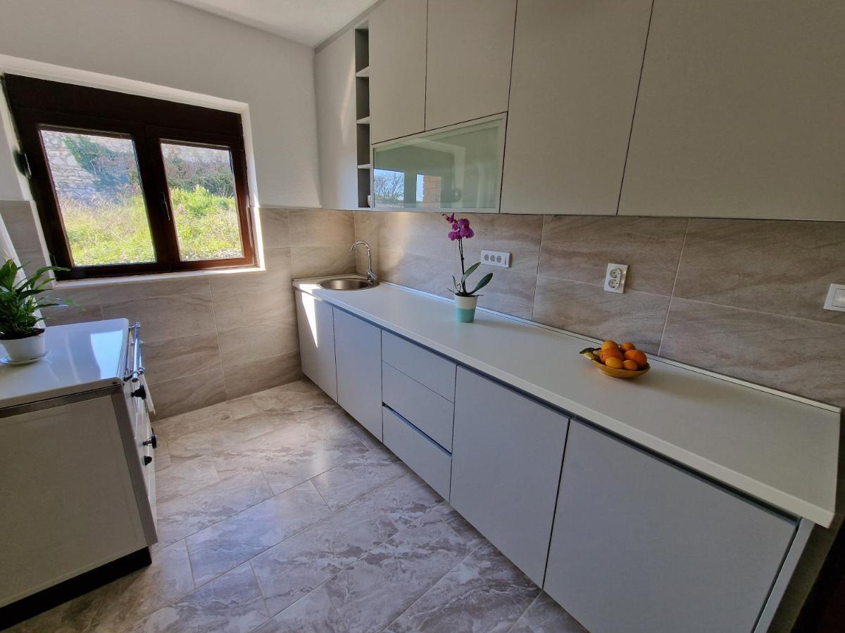 Apartment Dragovic Ulcinj Ngoại thất bức ảnh